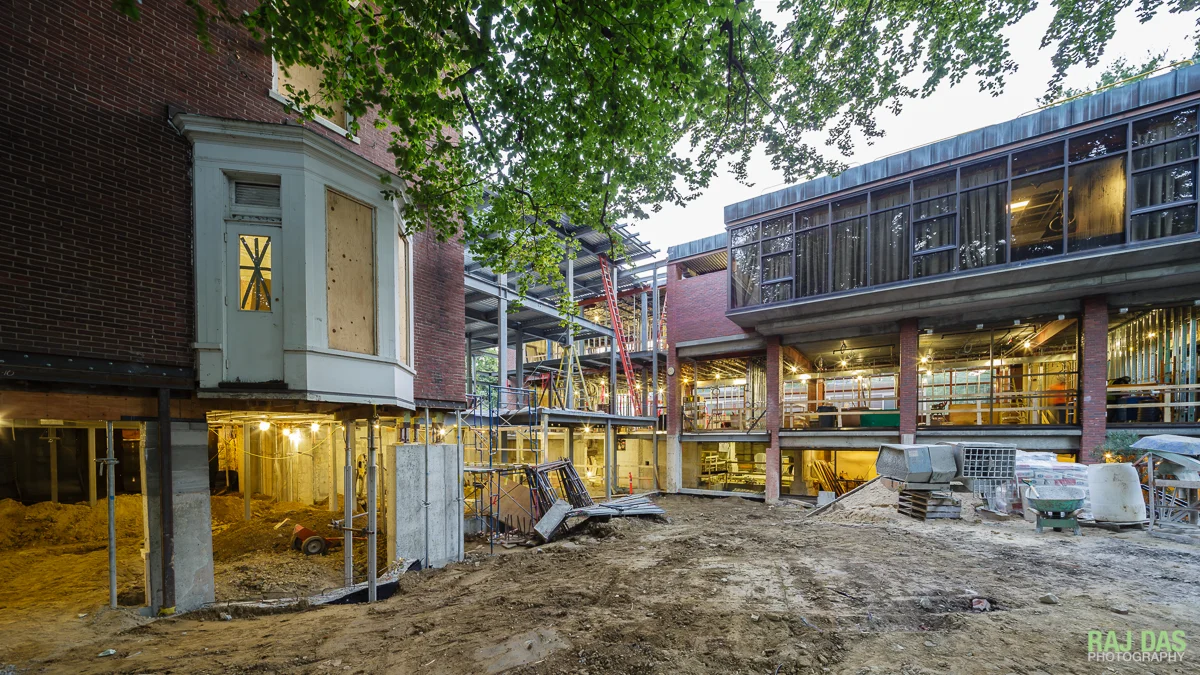 View of the construction site in Dec 2015 showing the rebuilt foundation and the steel structure for the interconnecting foyers.