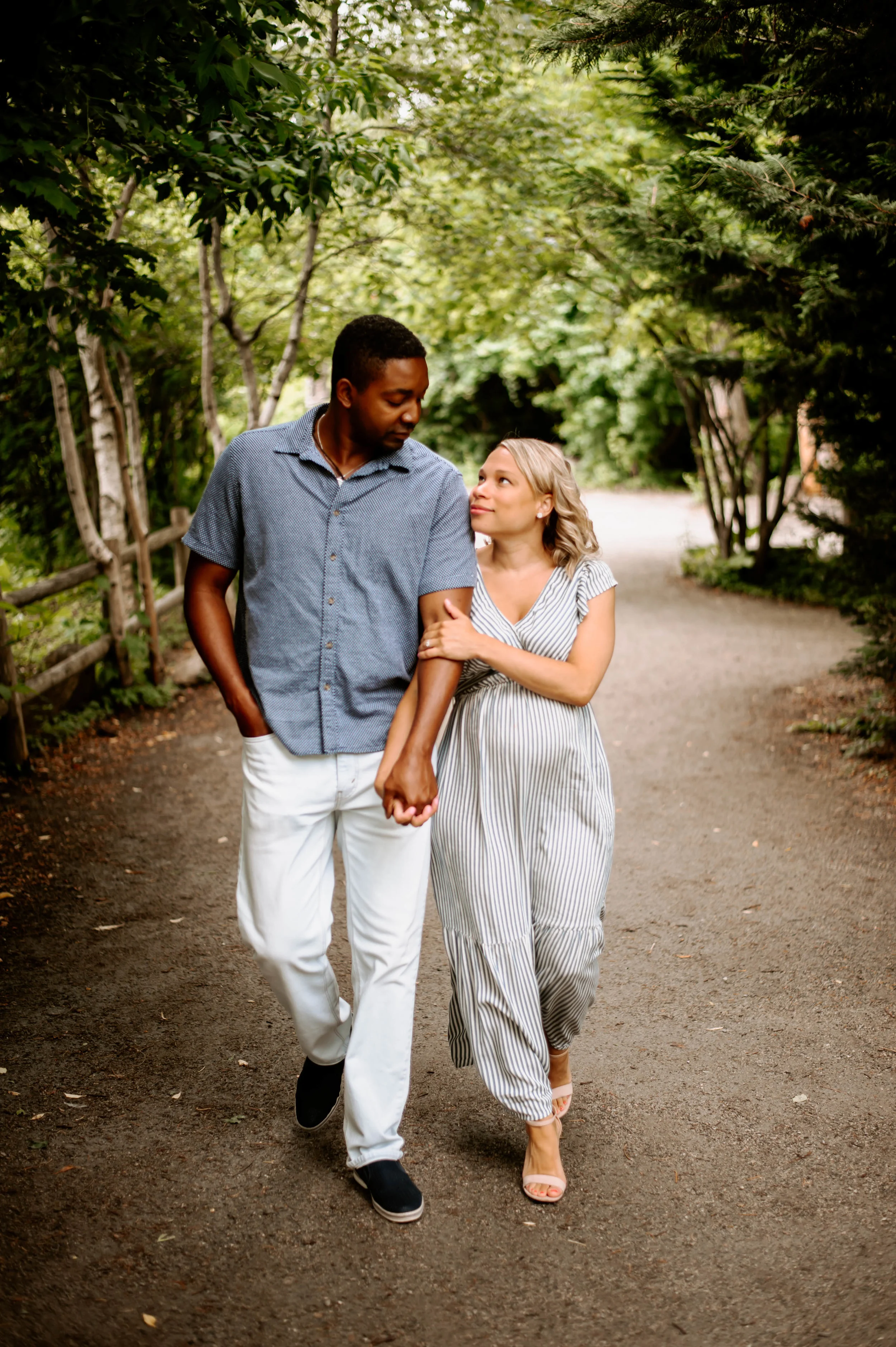 maternity session at the zoo-13.jpg