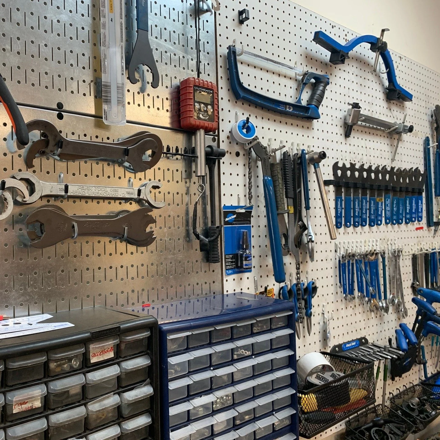 Class is back in session! Join us as we teach the basics of bike repair and the must-knows of riding in the city. Classes are held on Sundays from 4-5 and require RSVP via eventbrite.

Our first class is already full so make sure you join the mailing