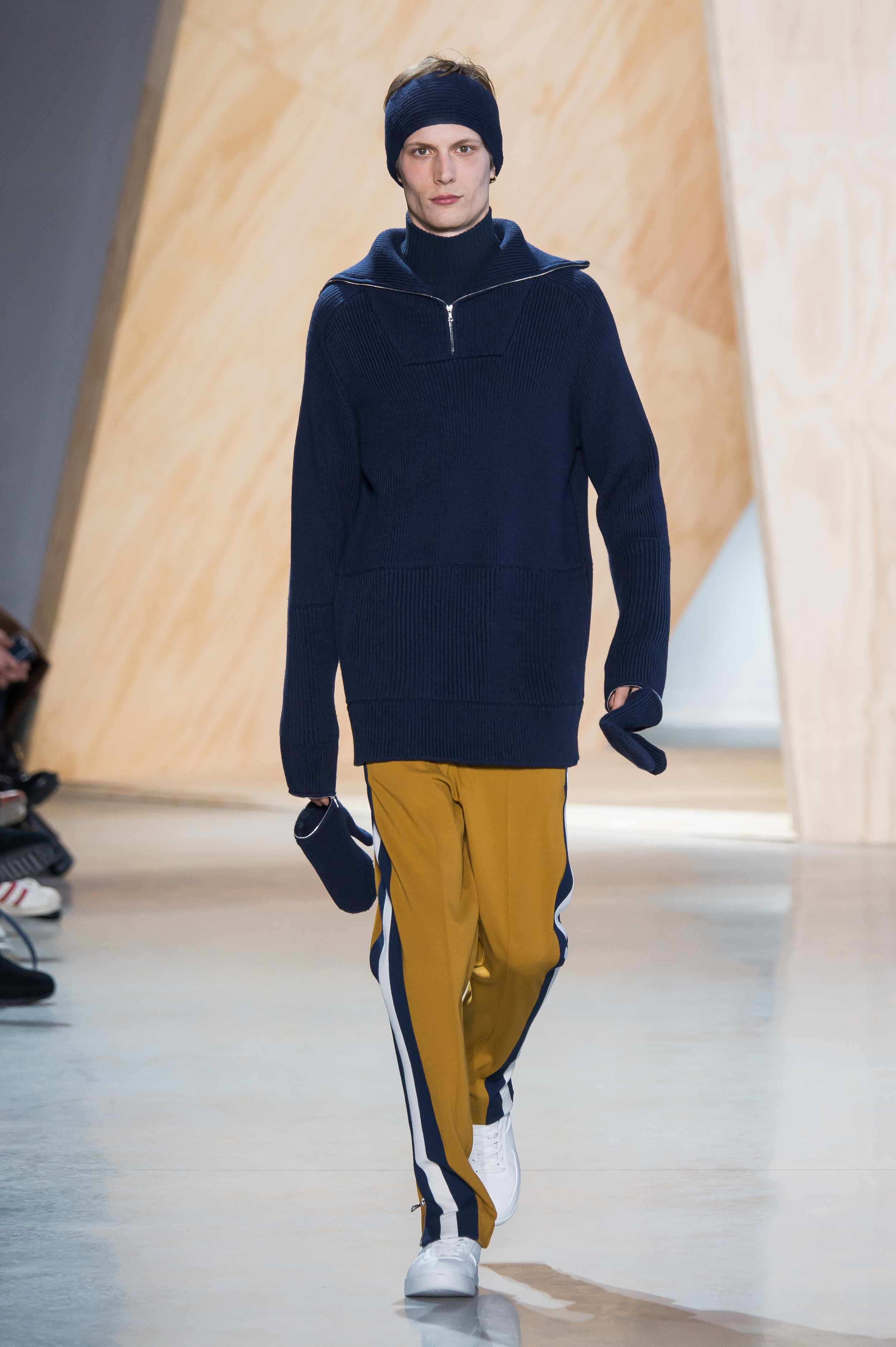 11_LACOSTE_FW16_NYFS_look_11.jpg