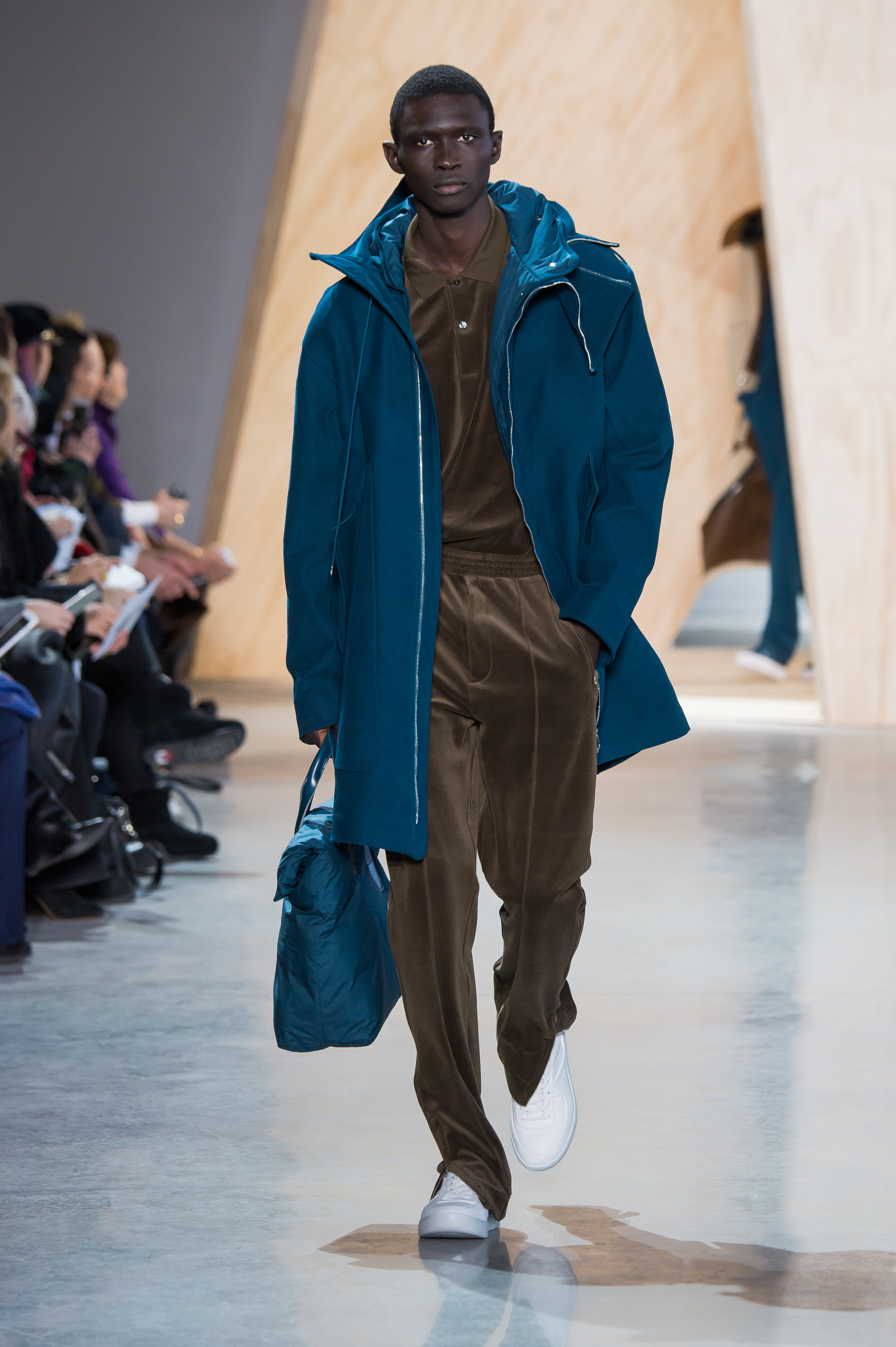 30_LACOSTE_FW16_NYFS_look_30.jpg