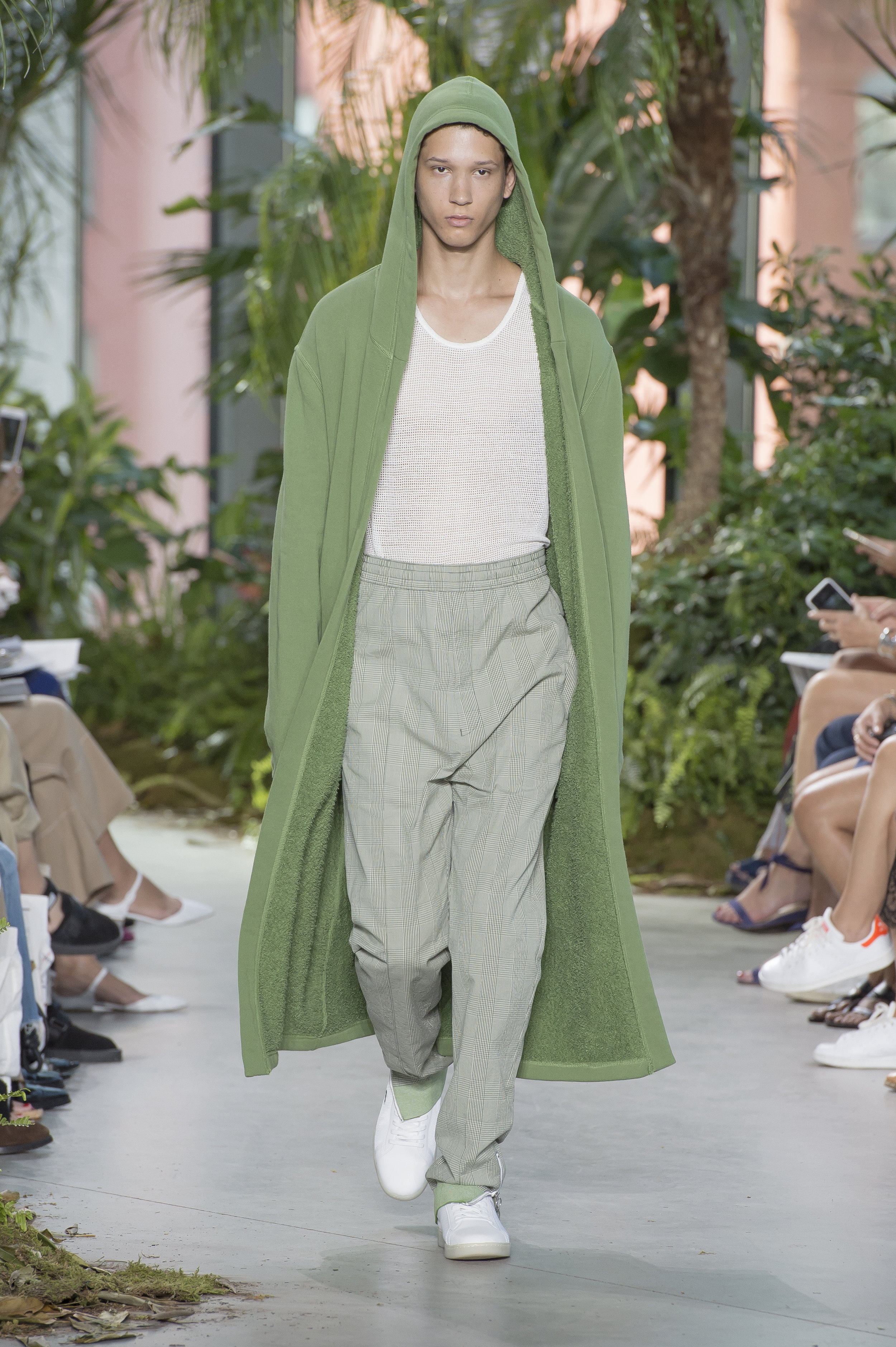 04_LACOSTE_SS17_NYFS_look_04.jpg