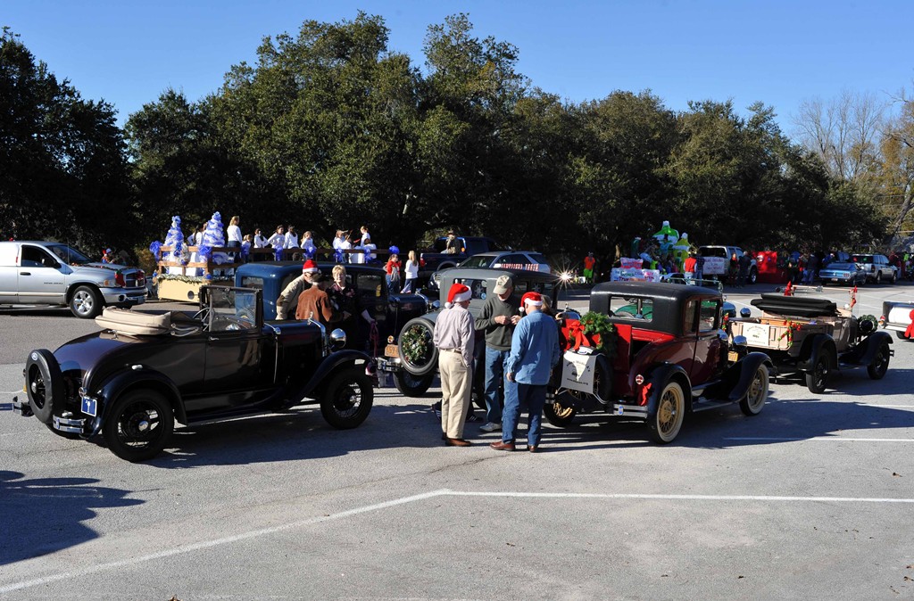 2015 Christmas Parades 8.jpg