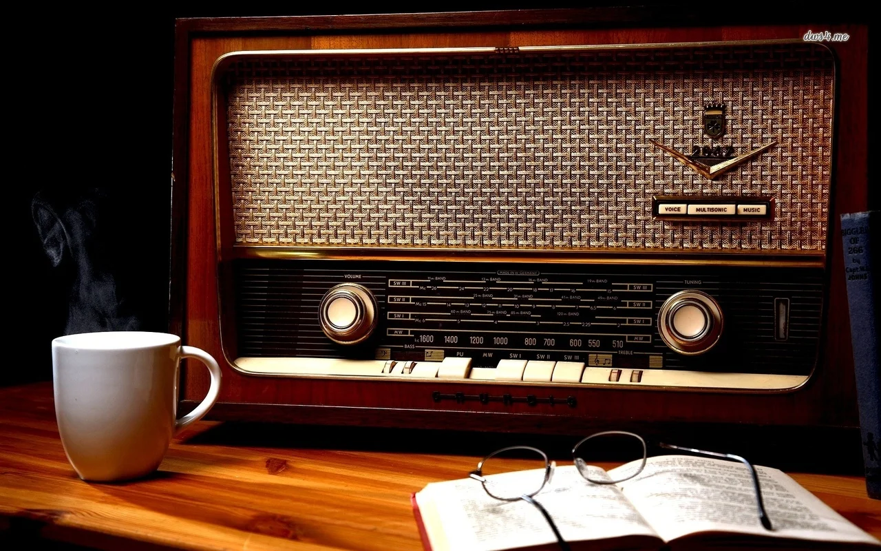 16648-vintage-radio-1280x800-photography-wallpaper.jpg