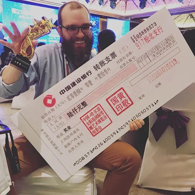 I&rsquo;ve always wanted to get a giant check. But they wouldn&rsquo;t let me keep it 😞