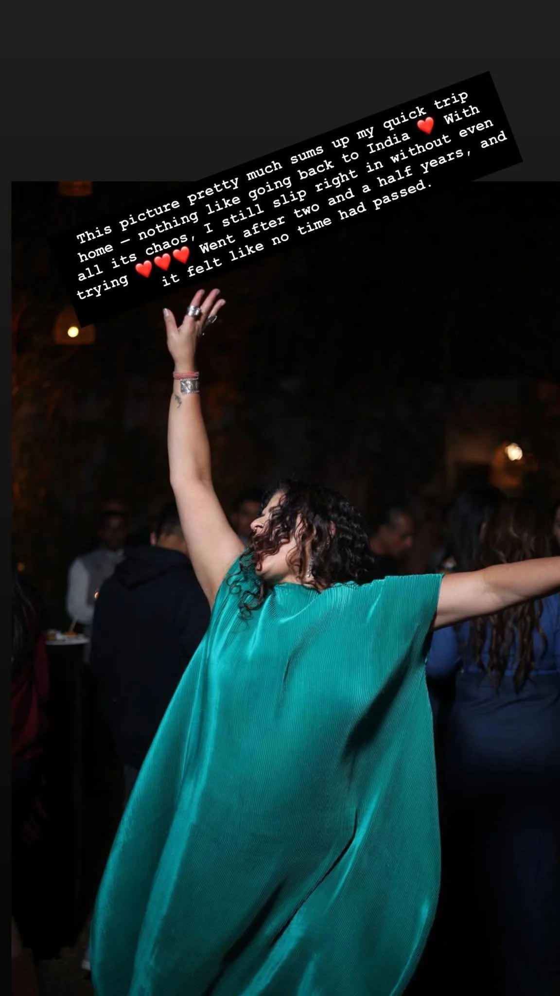 This picture pretty much sums up my quick trip home &mdash; nothing like going back to India ❤️ With all its chaos, I still slip right in without even trying ❤️❤️❤️ Went after two and a half years, and it felt like no time had passed.