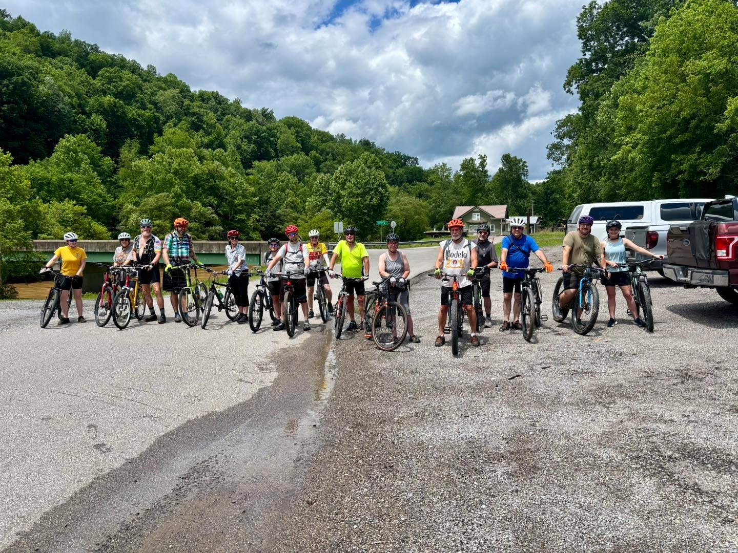 Thank you to everyone who came out to our Elk River Trail group ride today! A little rain didn&rsquo;t stop us, and we had a great time being out in nature together.  #groupride #elkrivertrail