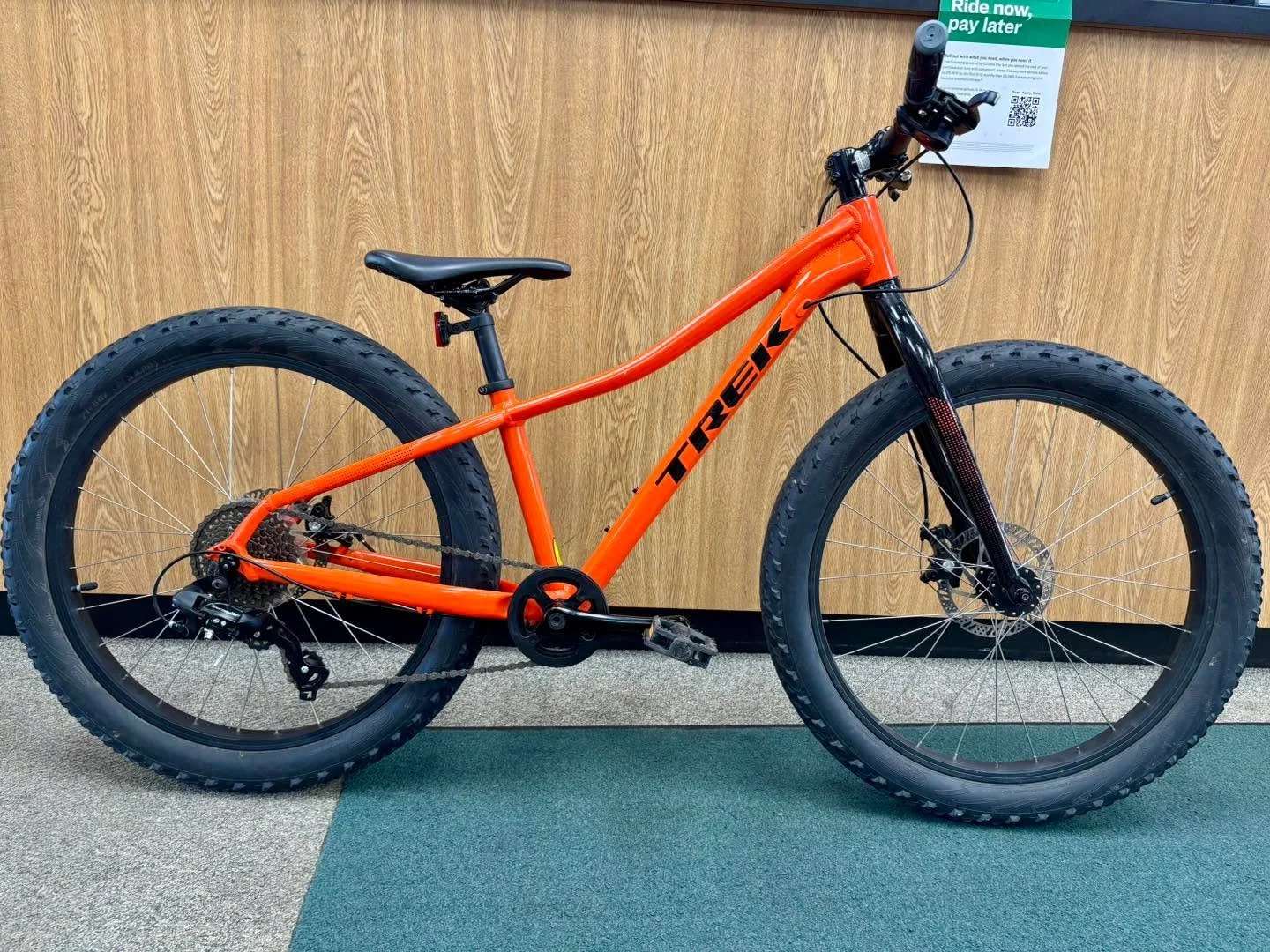 Fully refurbished Trek Roscoe 24&rdquo; for sale! Fits most riders 4&rsquo;3&rdquo;-4&rsquo;11&rdquo; $300.