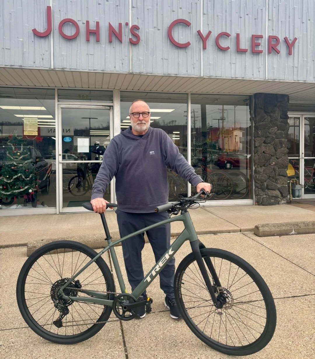 Paul treated himself to a new Trek FX3 Sport for Christmas! 🎄🎅🚲 #newbikeday #trekfx #trekfx3