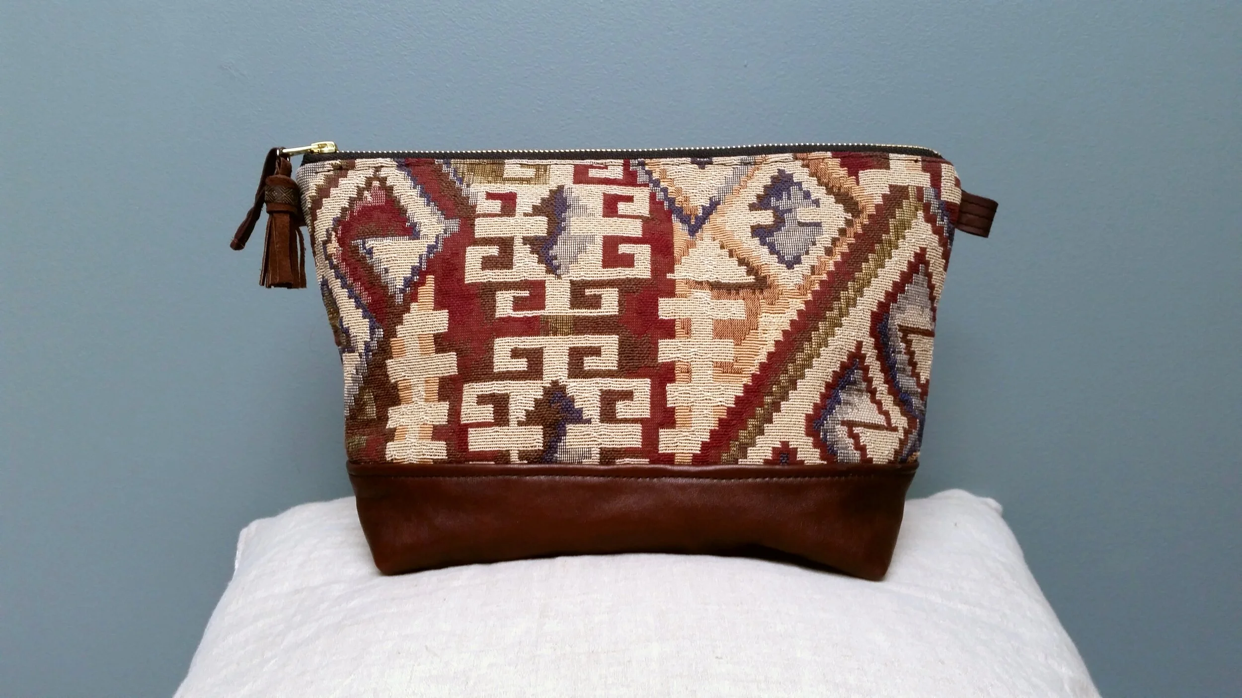 XL Zipper Pouch - Kelim Carpet Pattern