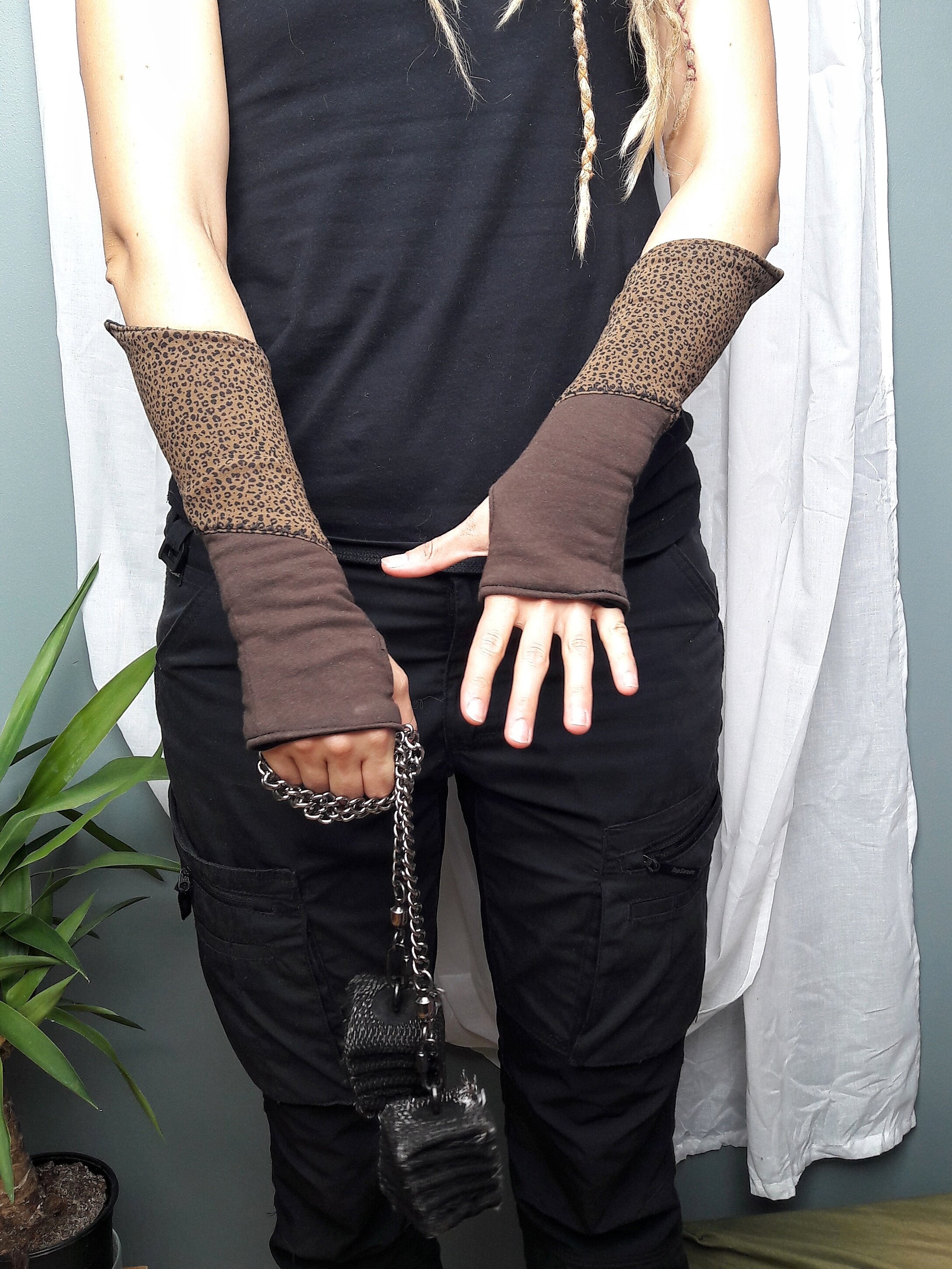 "Firesafe" Organic Cotton Wristwarmers - Brown Leopard With Black Lining - Size 7