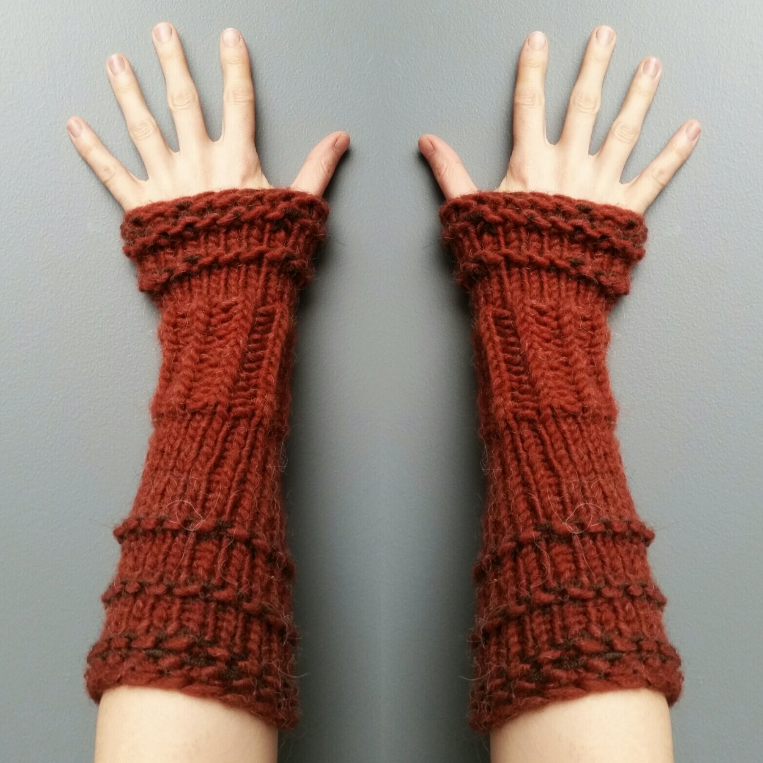 Chunky and warm wristwarmers - Rusty Orange and brown