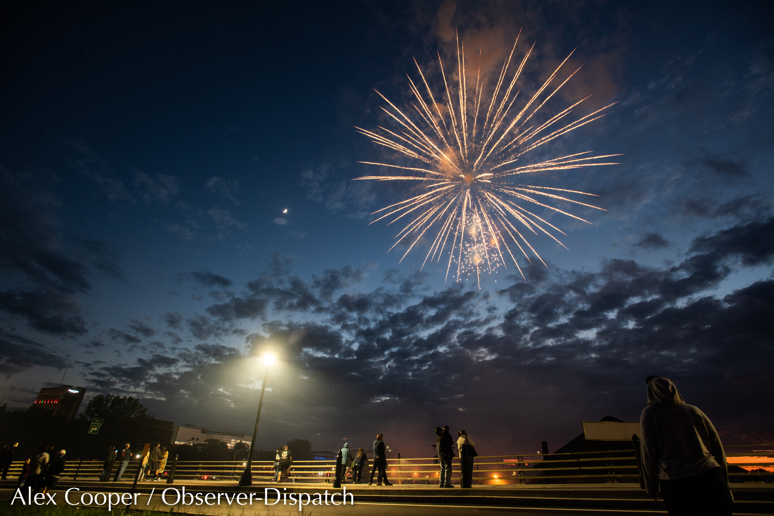 fireworks_utica_WM-1.jpg