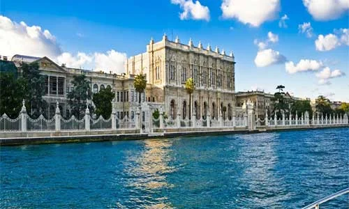 Dolmabahce Palace / Museum