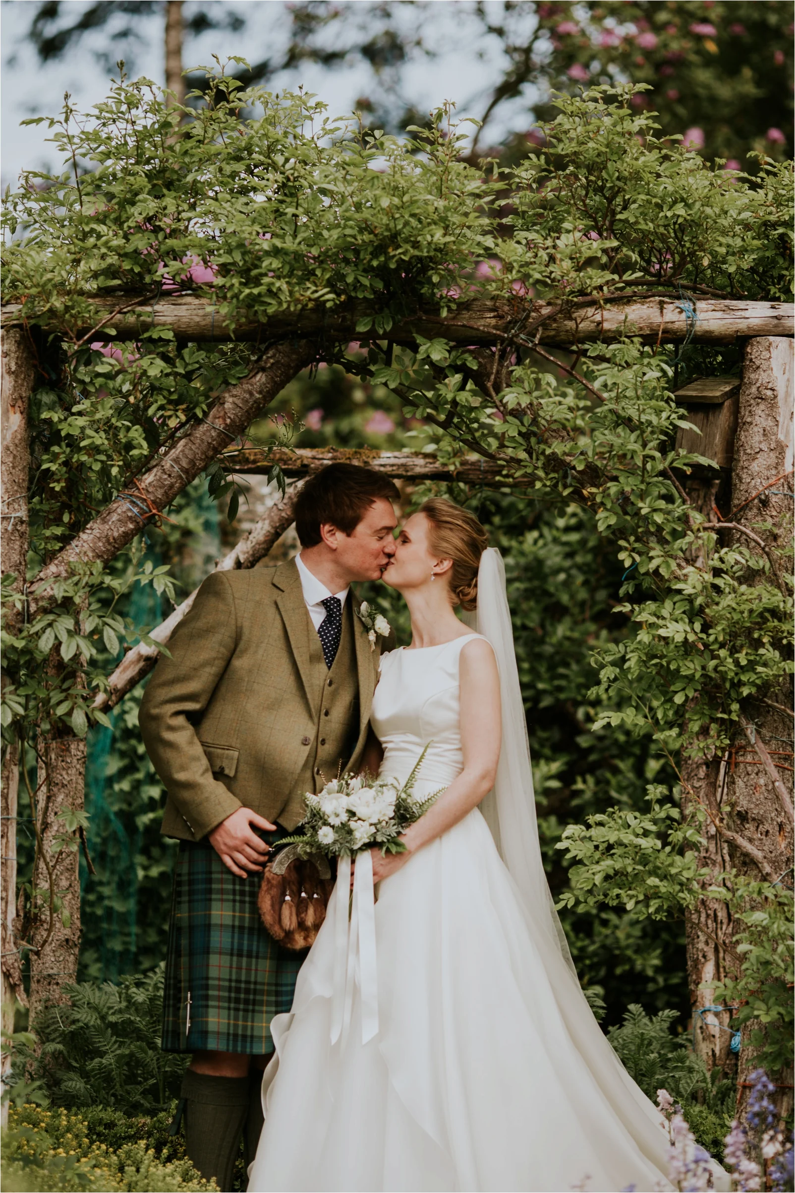 Photography 78 - Scottish Wedding Photographer - Araminta & Jamie_0056.jpg