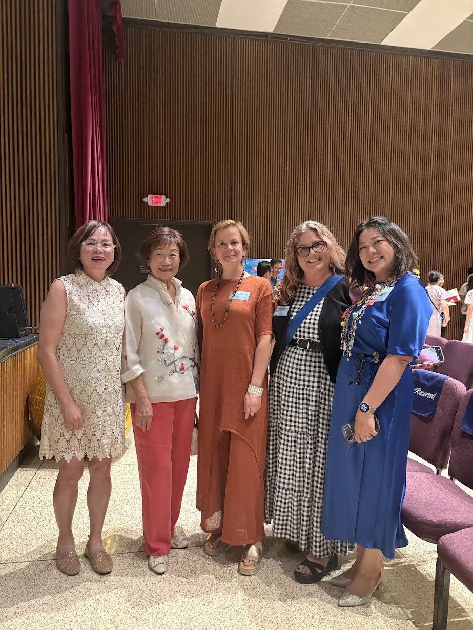 Jess, Meggan， Polly， Ling & jojo.jpg