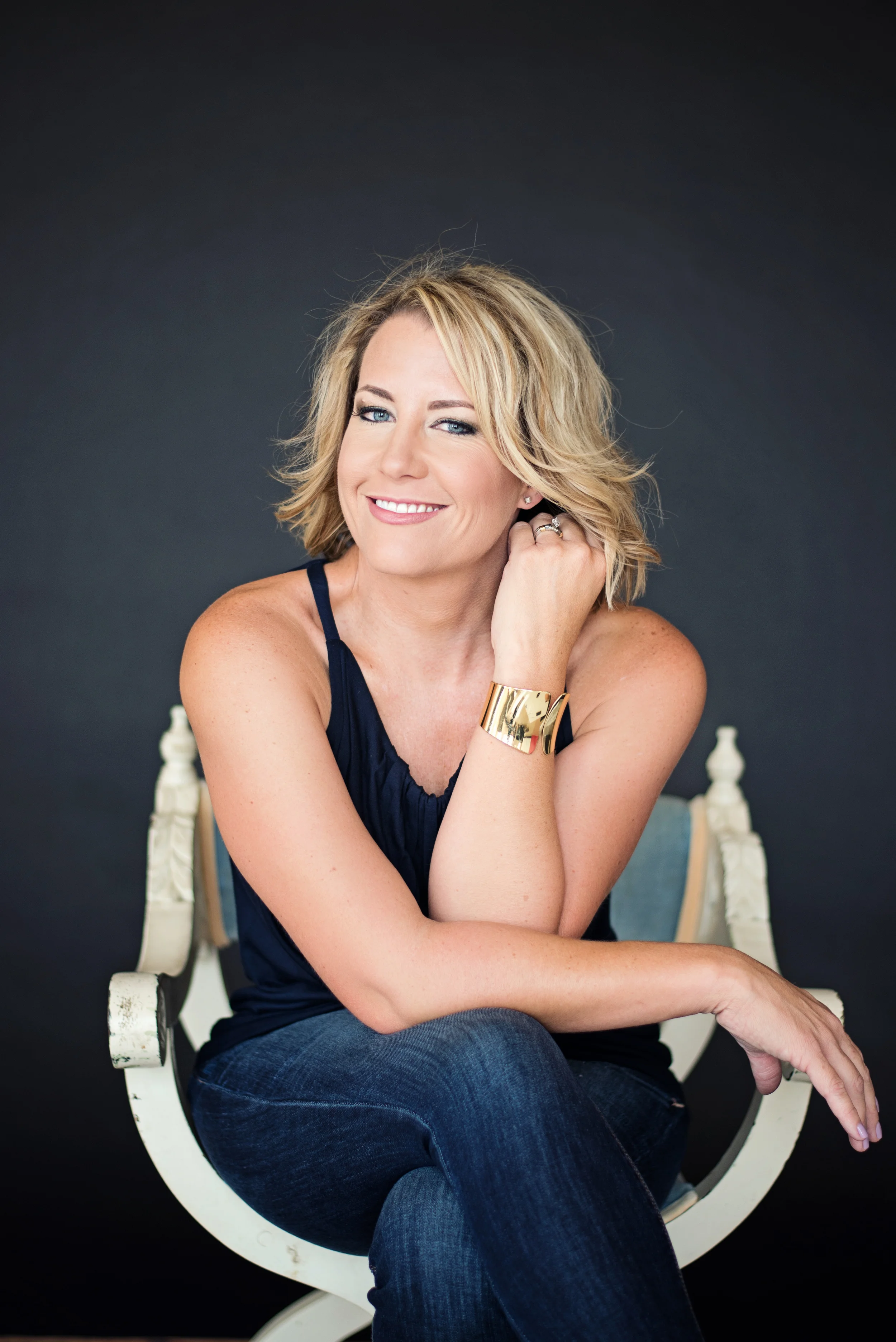 Tracy Modern Glamour Professional Head Shot // Abilene, Texas Portrait Photographer — Rebekah