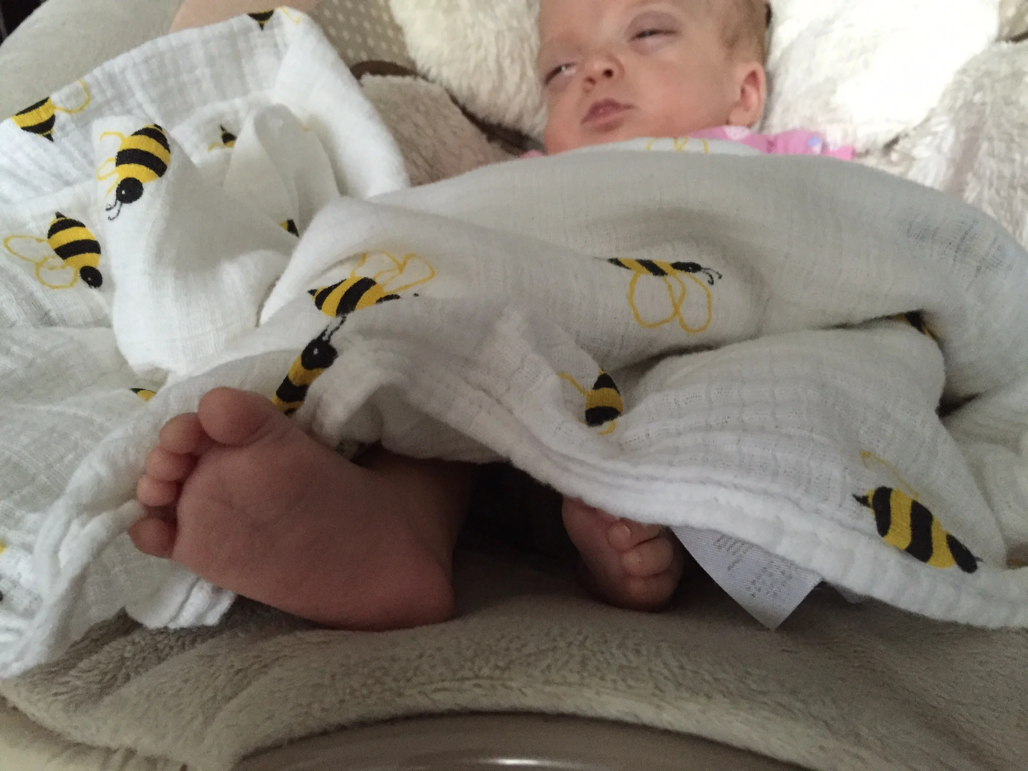 Sleeping and sleeping some more! Oh my word, we just loooove those toes!! 
