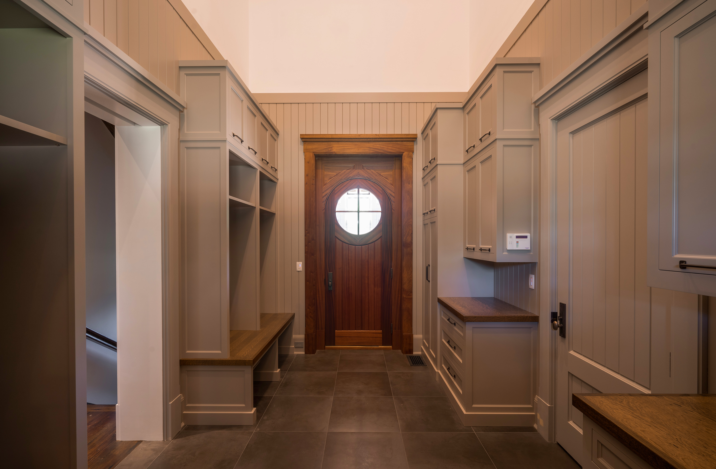 A.K.-0885_retouched_Smaller_Mudroom.png