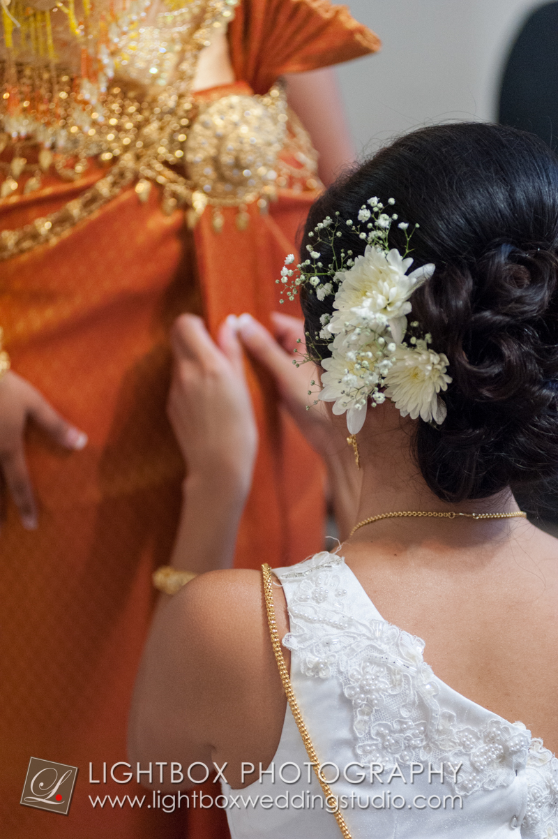 Khmer bridal 1b1002.jpg
