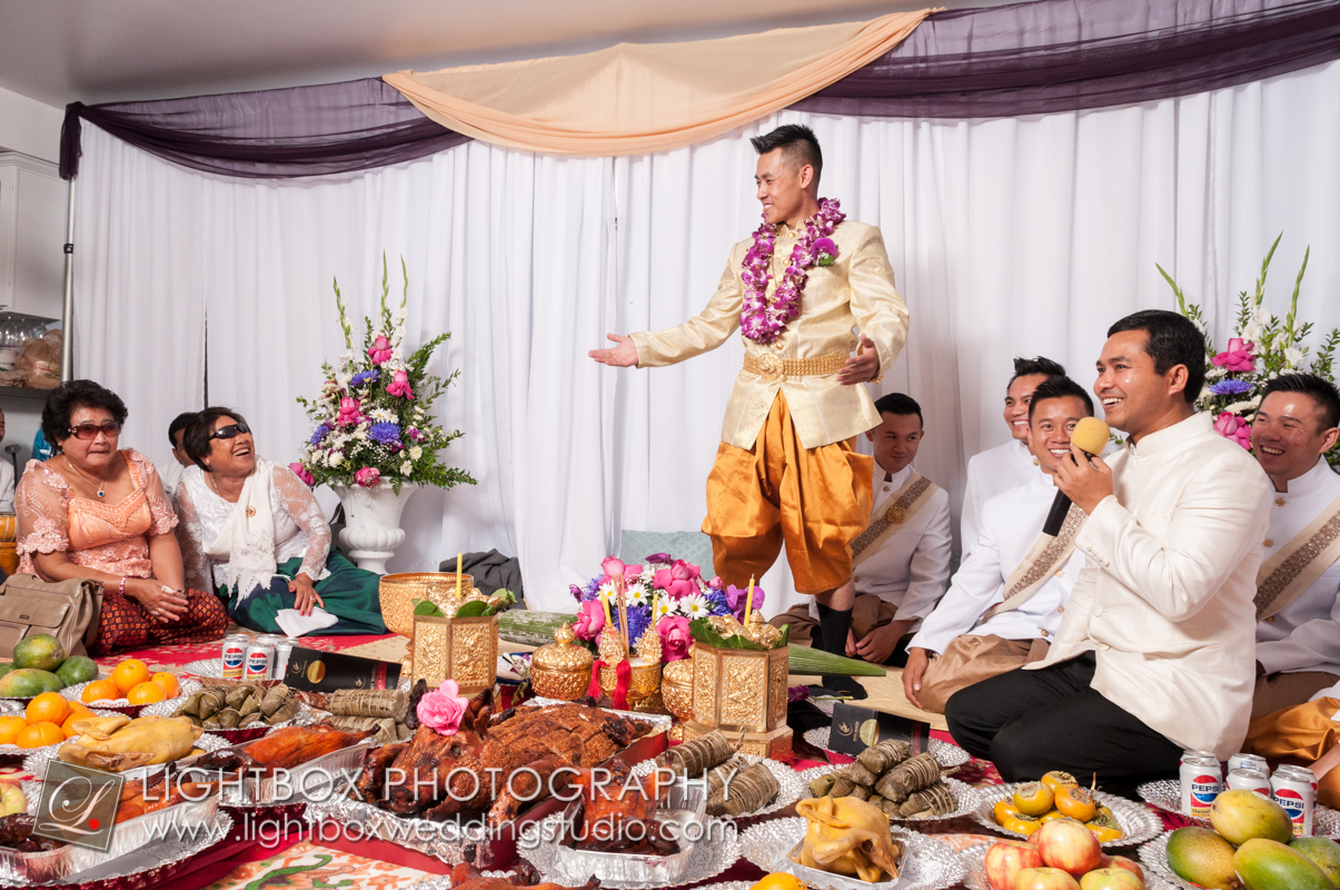 Khmer bridal 1b1008.jpg