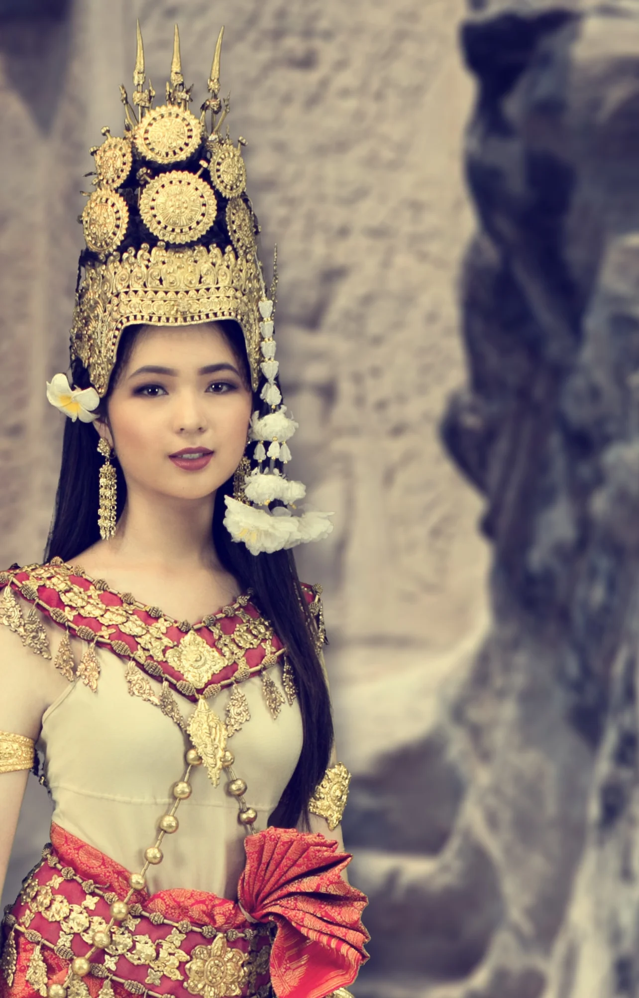 Khmer Bridal Wedding Outfits and Gallery