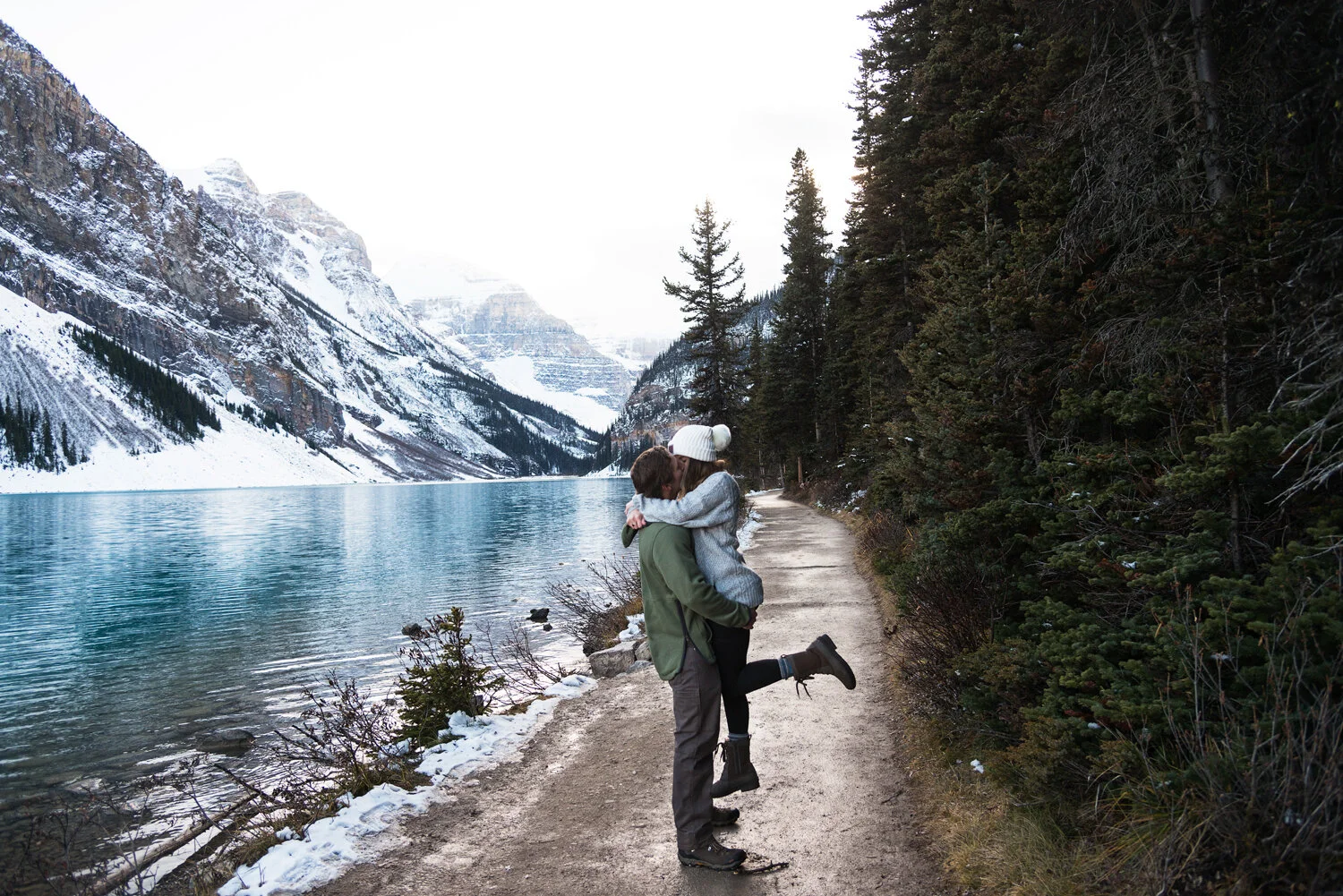 Banff Proposal Photography | Lake Louise | Eric and Danielle