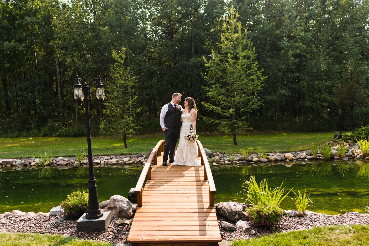 Edmonton Wedding Photographer | New Sarepta Farm Wedding | Chantal and Taylor 