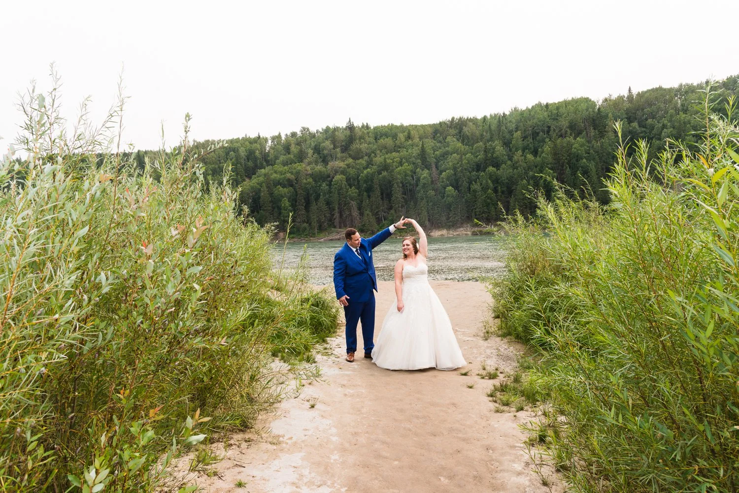 Woodvale Clubhouse Wedding | Constable Chelsey Robinson Park Wedding | Stony Plain Wedding Photographer 