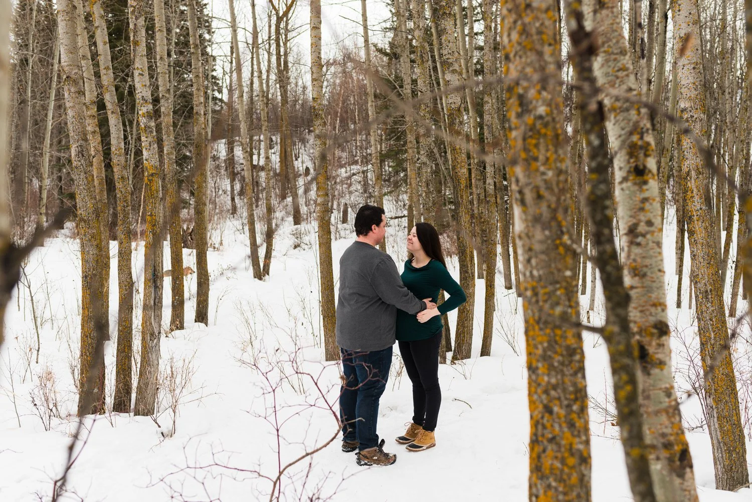 Edmonton Maternity Session | Winter Maternity Photography | Mill Creek Ravine