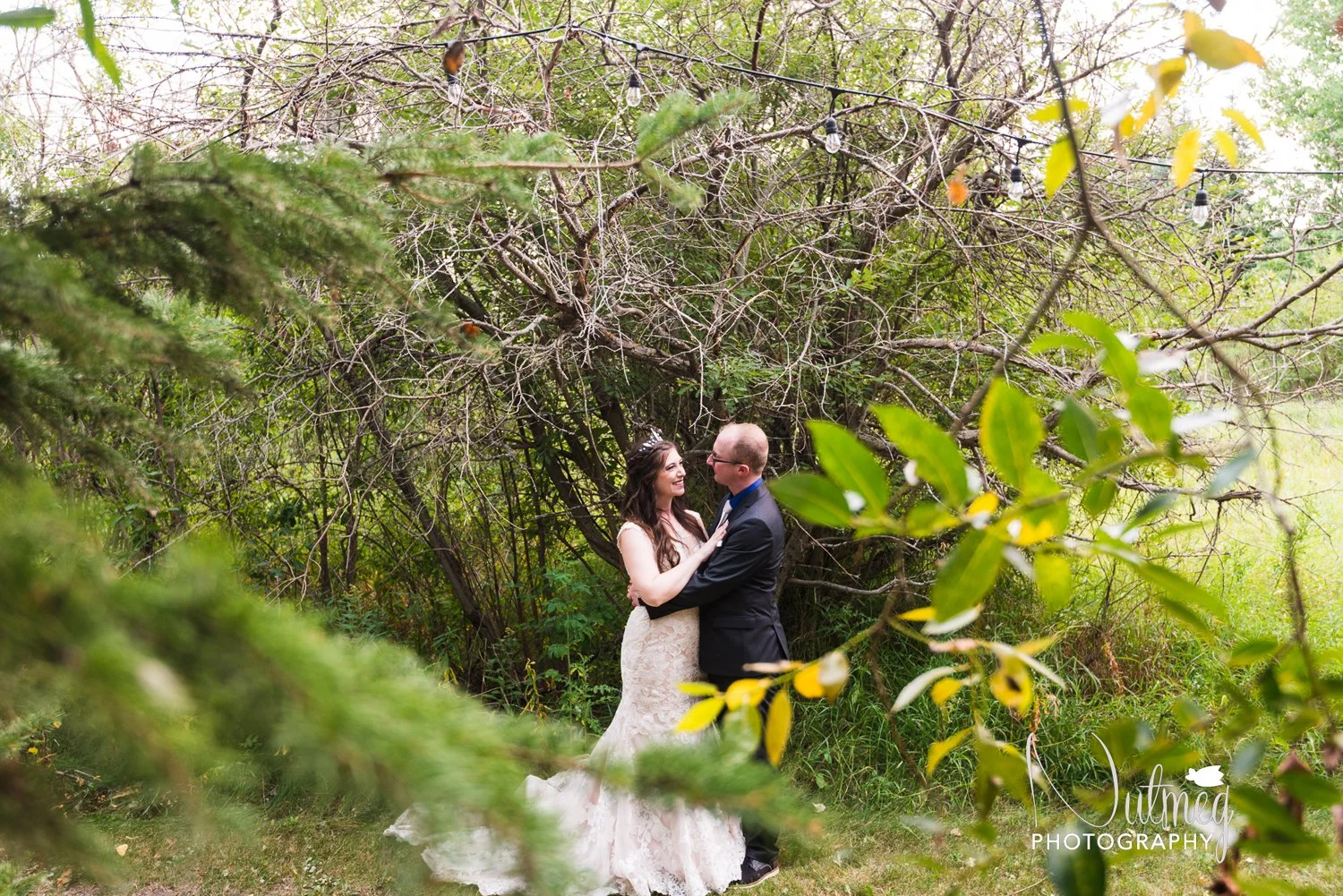 Edmonton Wedding Photographer | Lions Garden Fall Wedding 