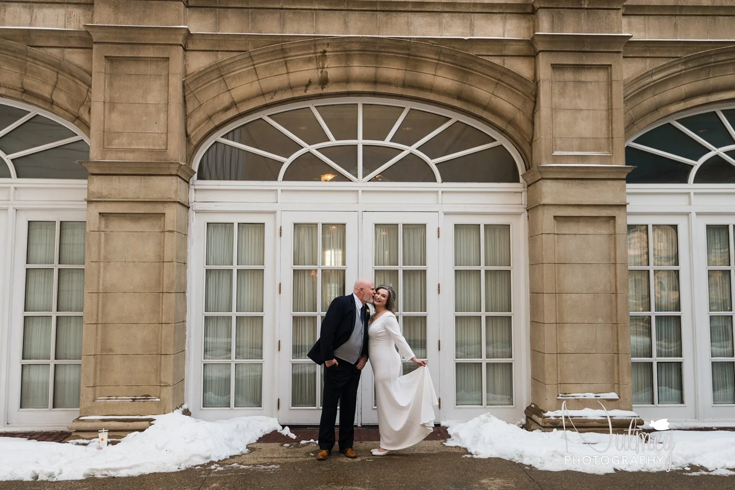 Edmonton Wedding Photographer | Fairmont Hotel MacDonald Winter Wedding 