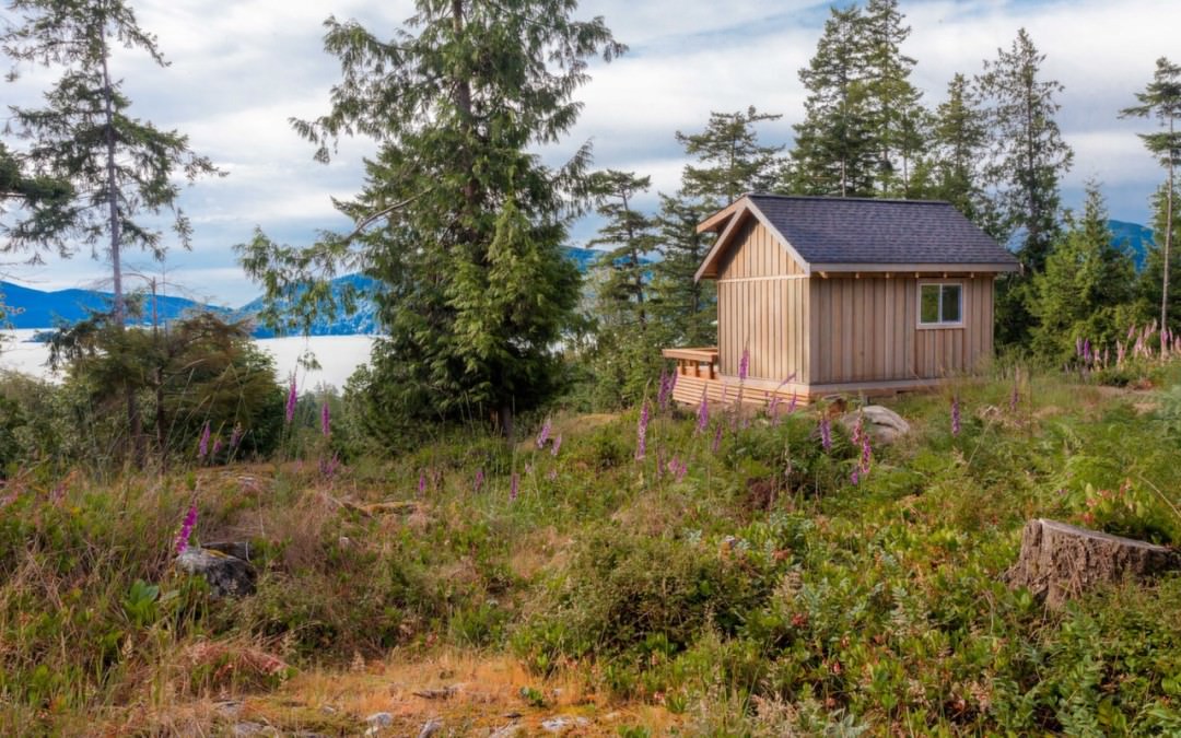 Fircom Plateau Tiny Home Gambier Island