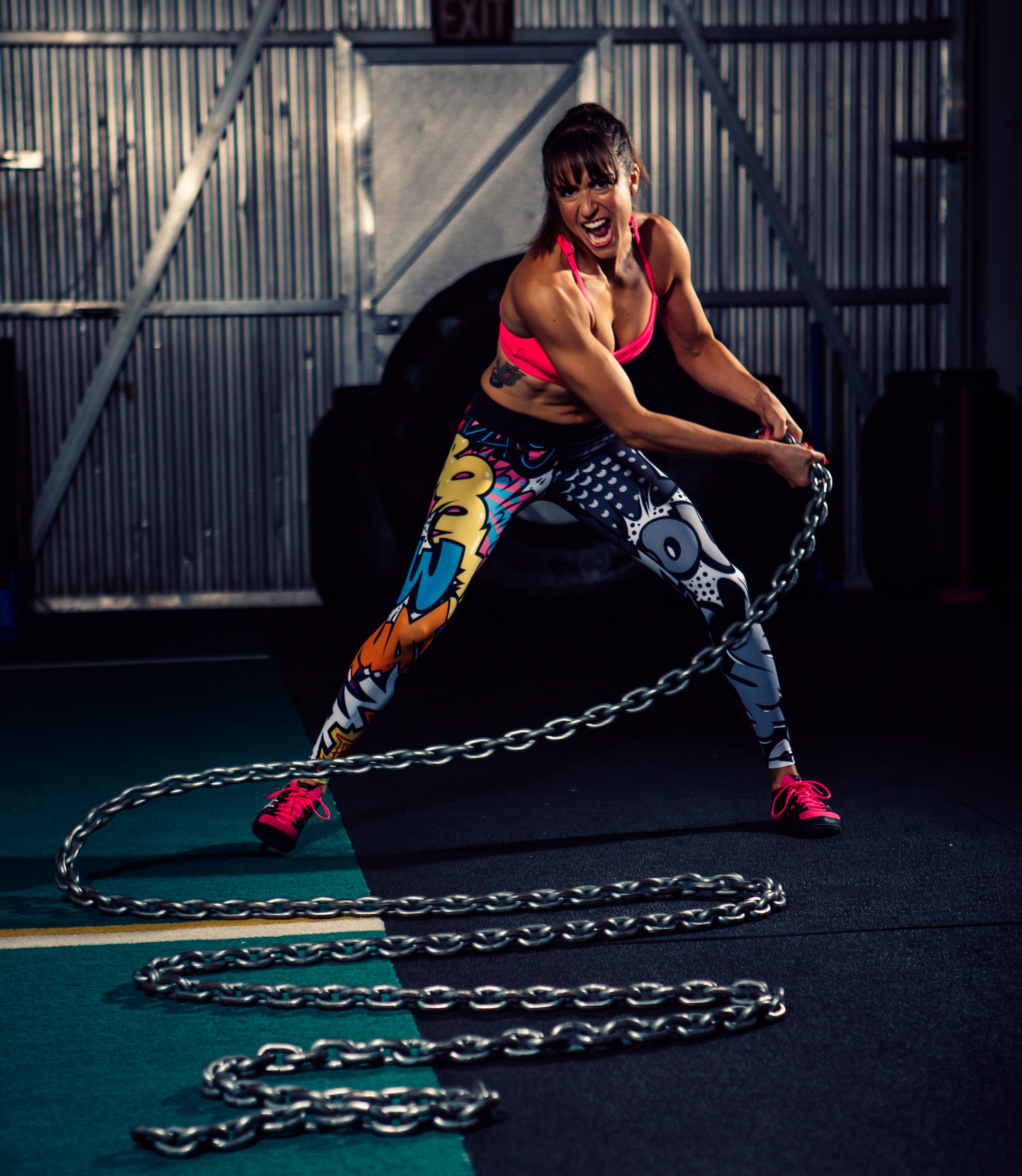 Gotta love those chains. I love the coloring in this image! 