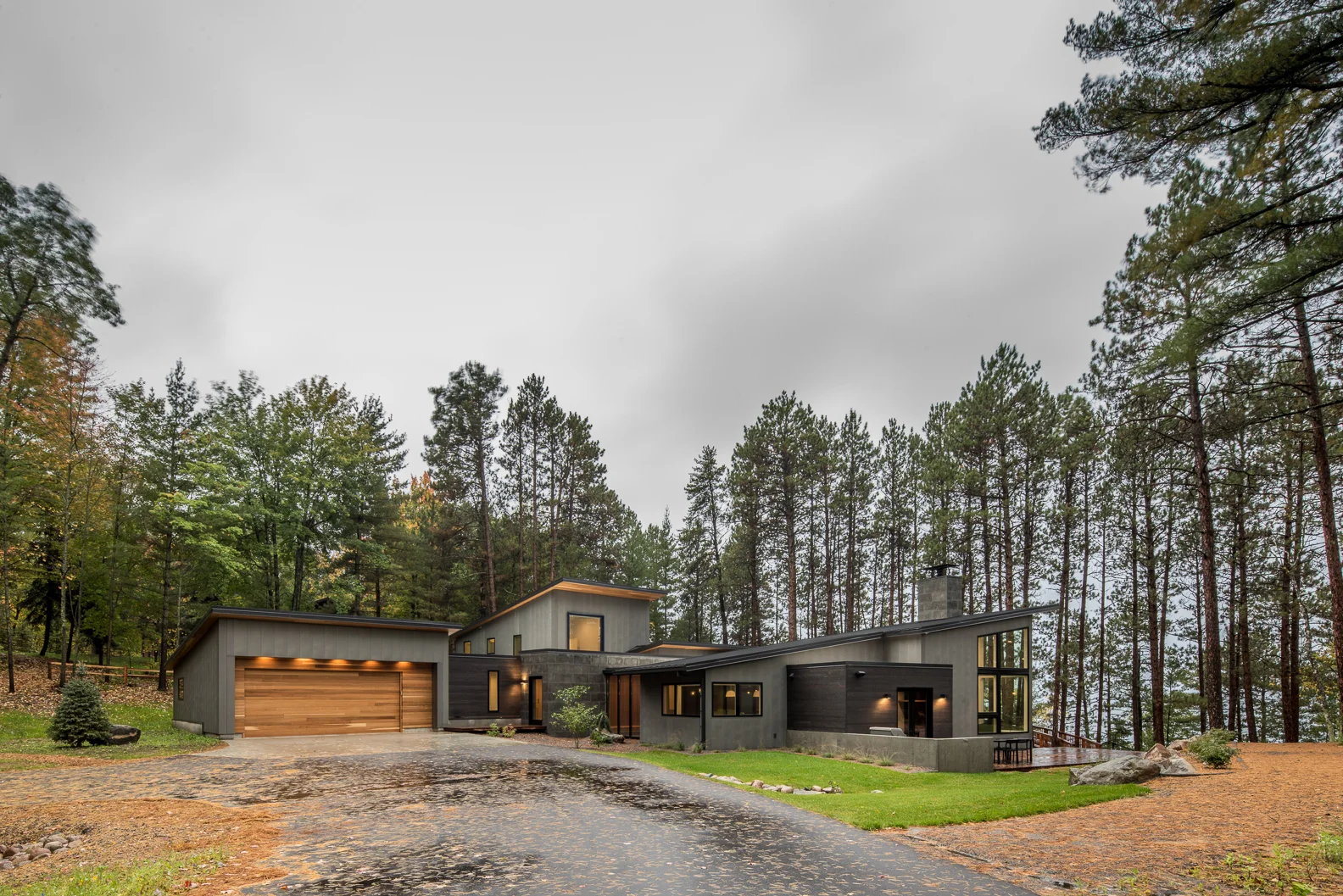 Strand Design_Northern Lake Home_2.jpg