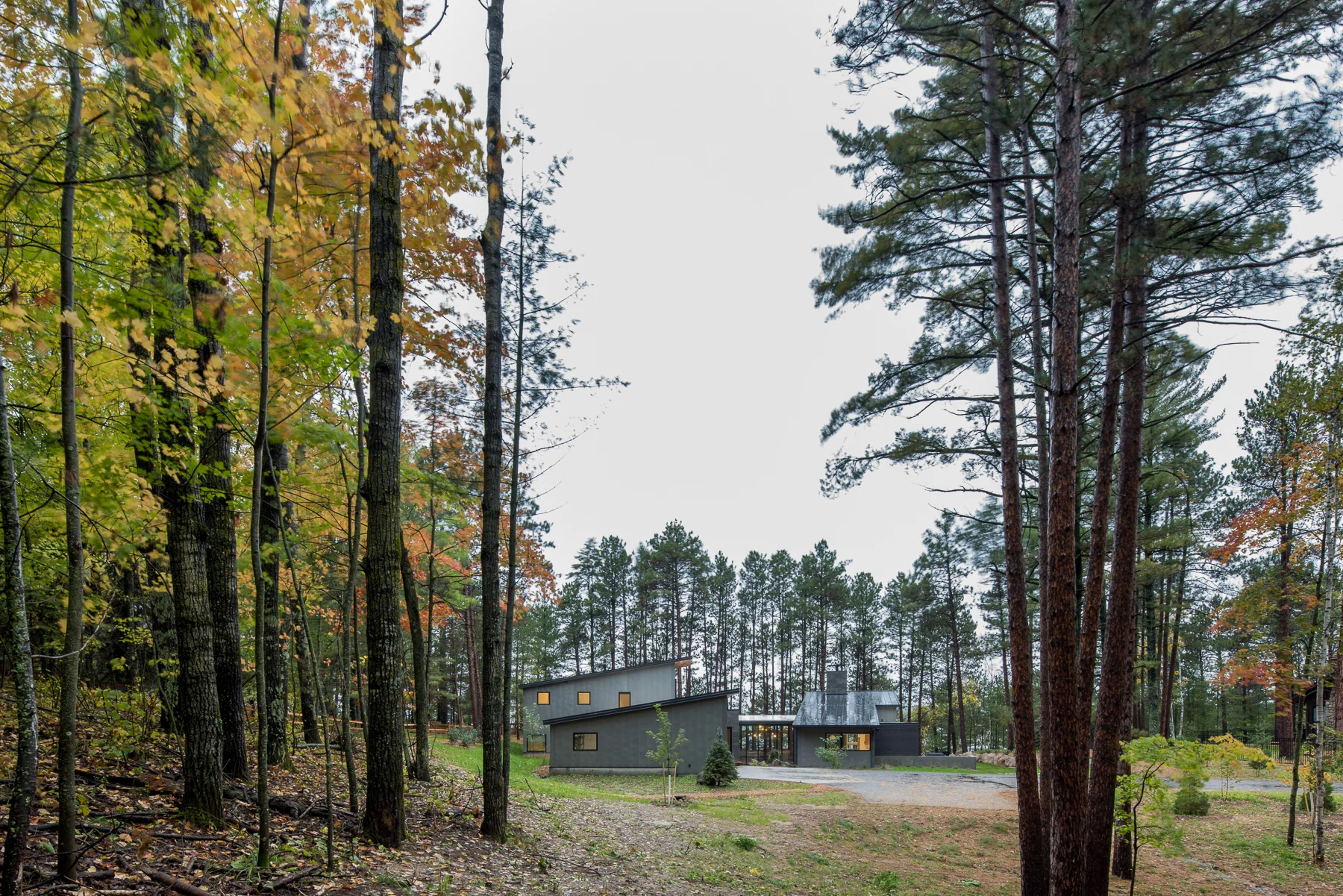 Strand Design_Northern Lake Home_24.jpg