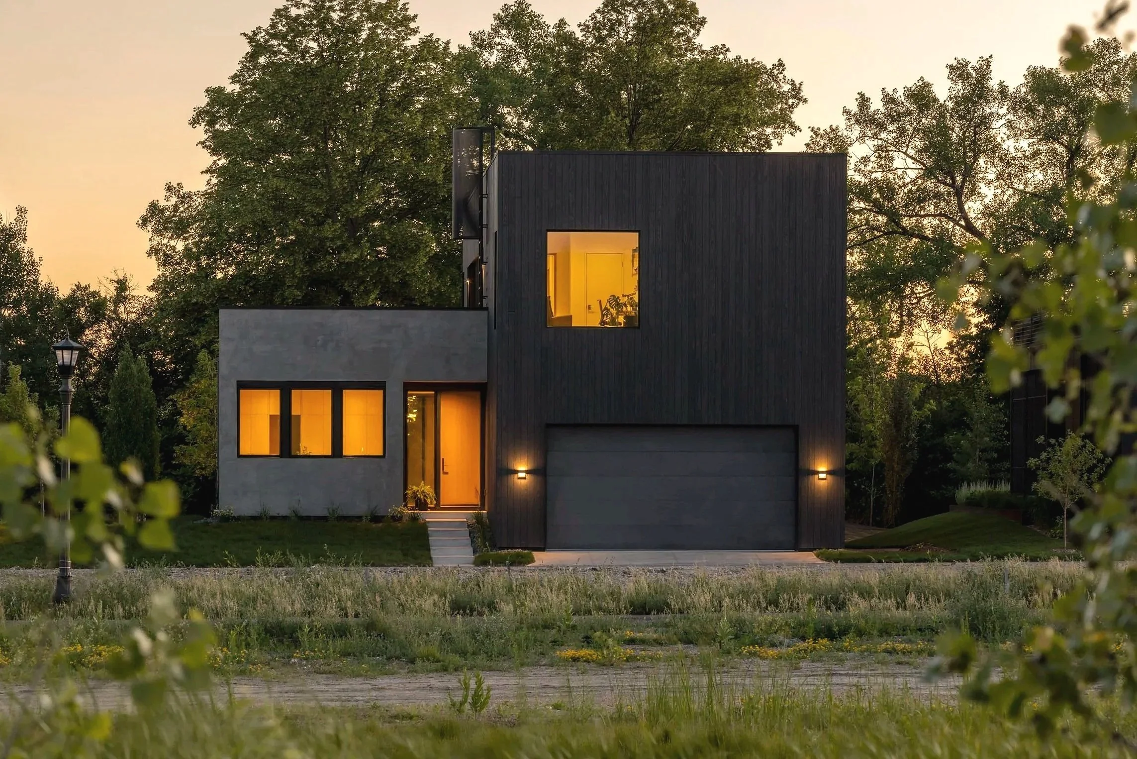 AHT%2B%252B%2BSustainable%2B9%2B-%2BMississippi%2BRiver%2BBlvd%2B-%2BTwilight%2B-%2B004.jpg