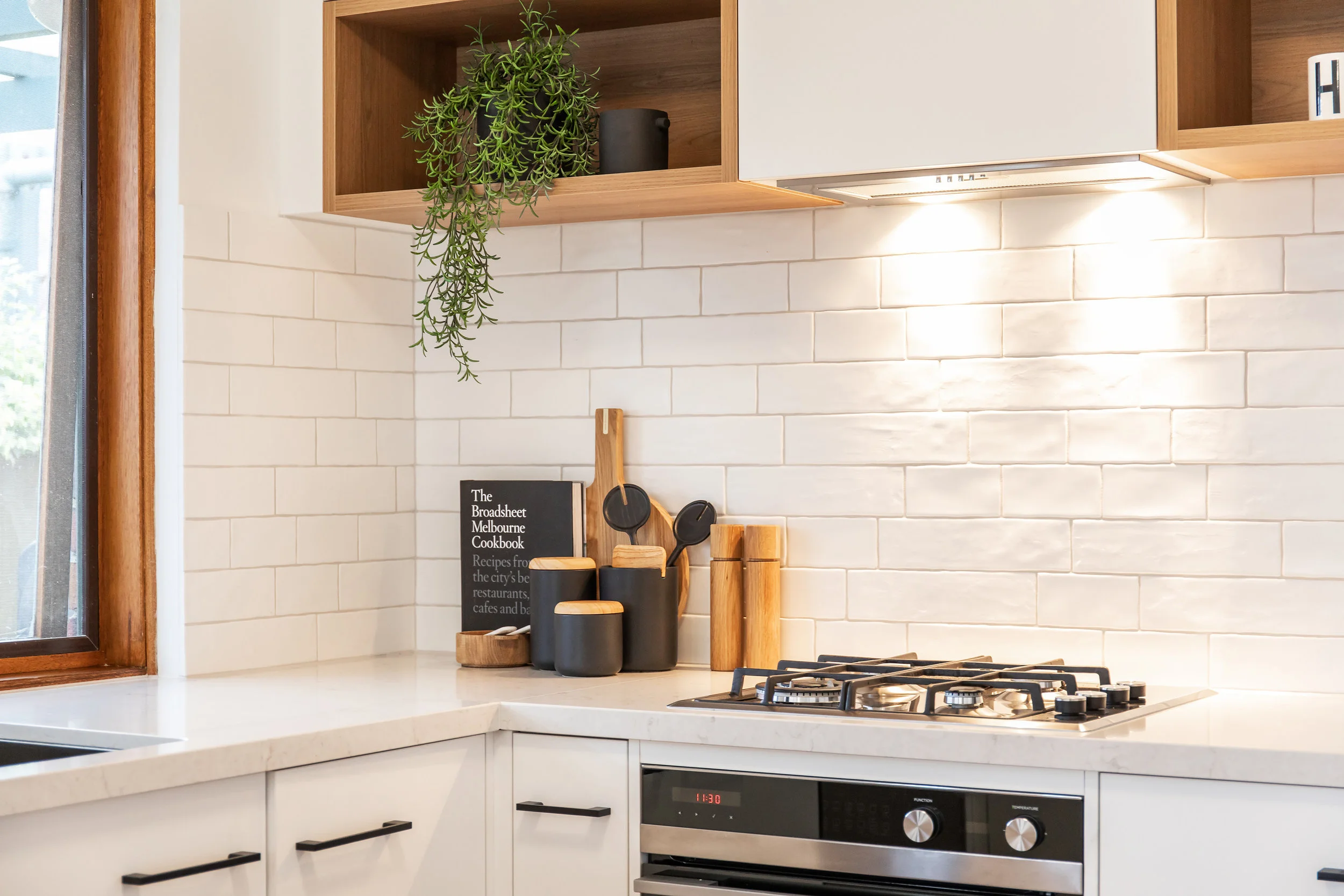 LRE - Transform a Space - Kitchen - 014.jpg