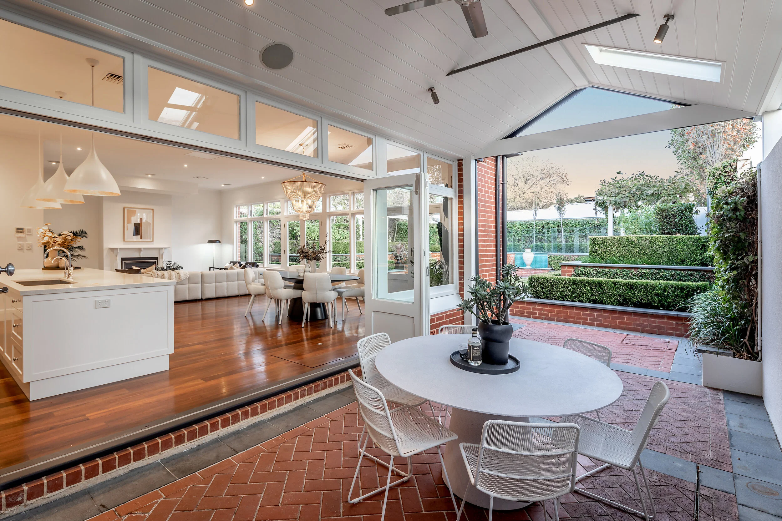 54 Seafield Avenue Kingswood 020.jpg