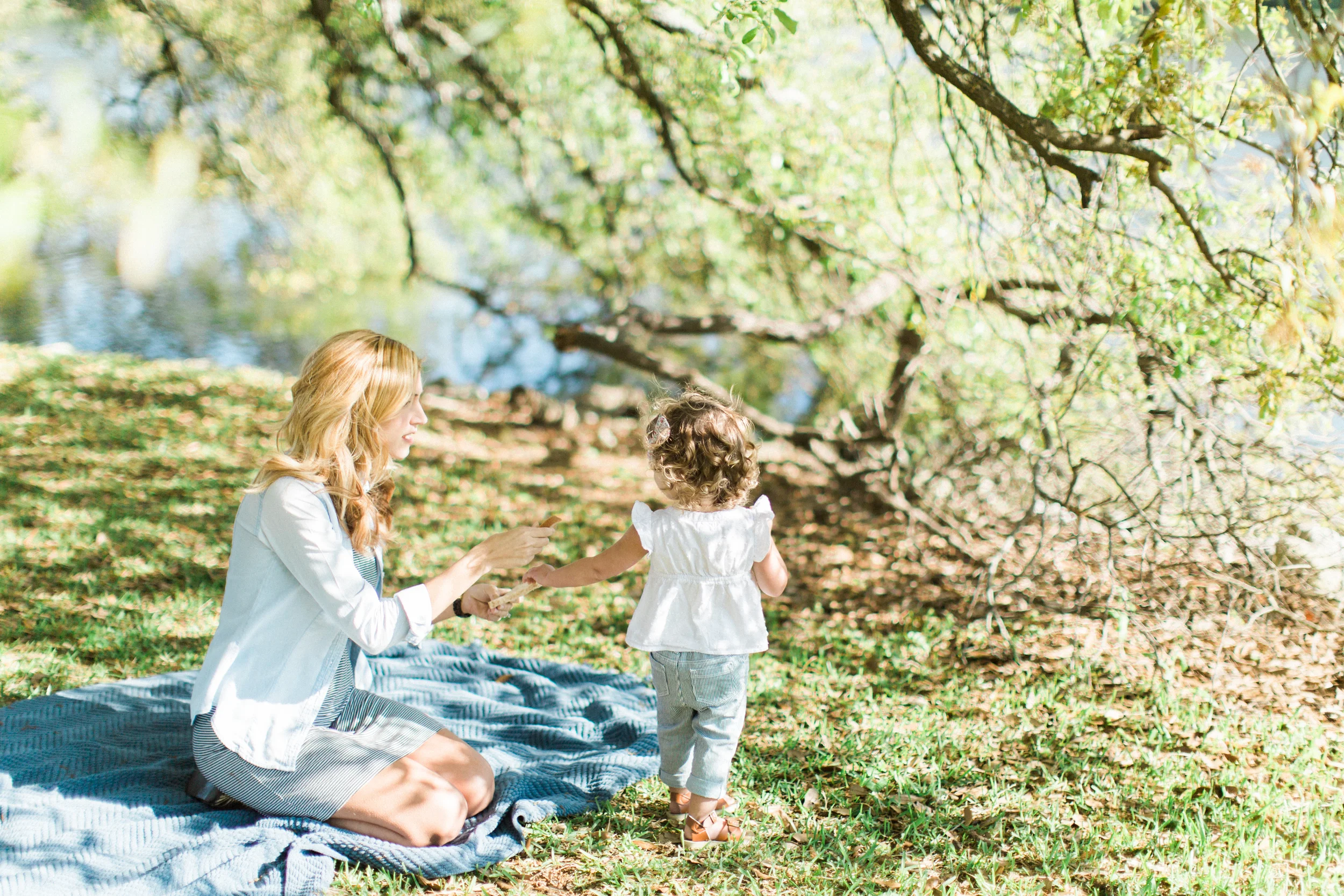 Baton Rouge, Louisiana | Outdoor Lifestyle Family Portraits | Rebecca+Ross+Evie