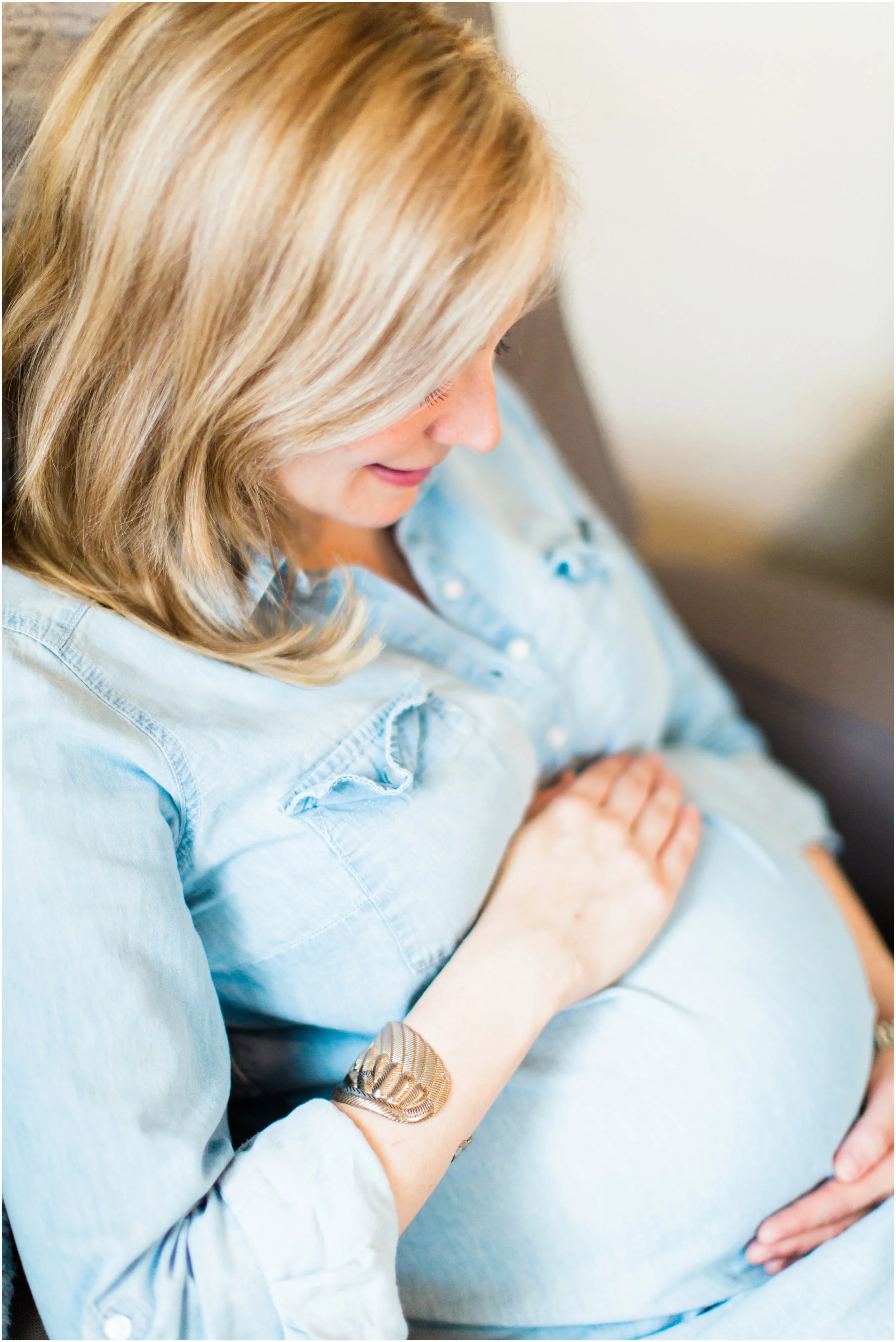 Lisa-Maternity-Photo-05_quaint-and-whim-lifestyle-maternity-photographer-louisiana.jpg