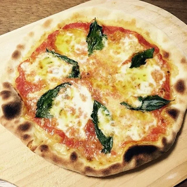 @leah_alvarez used pizza as an instant home remedy cure for her illness. I wish I was sick!