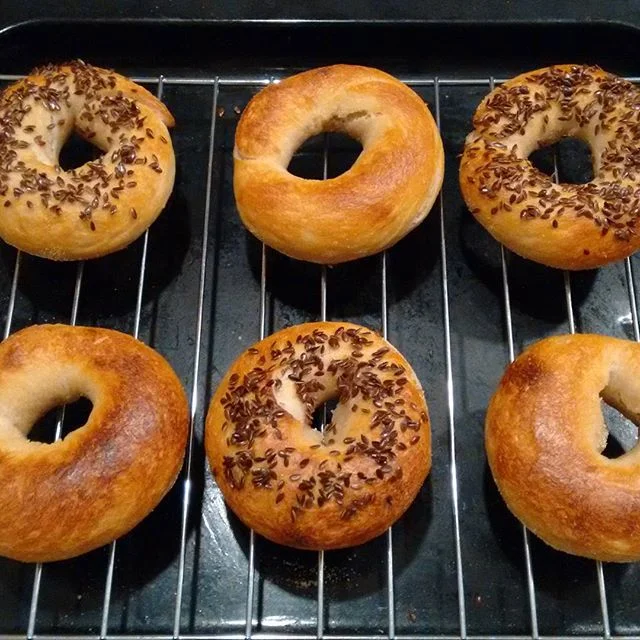 @pablo.l has some pretty good bagel game here.