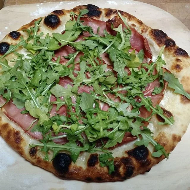@justingwood throwing down his pizza gauntlet.