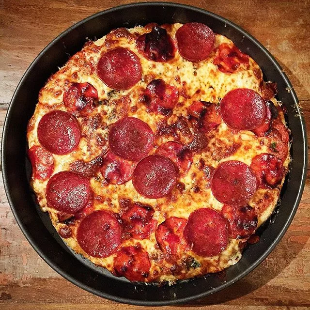 @porkbellyslider using the steel to transfer some serious heat into this pie!