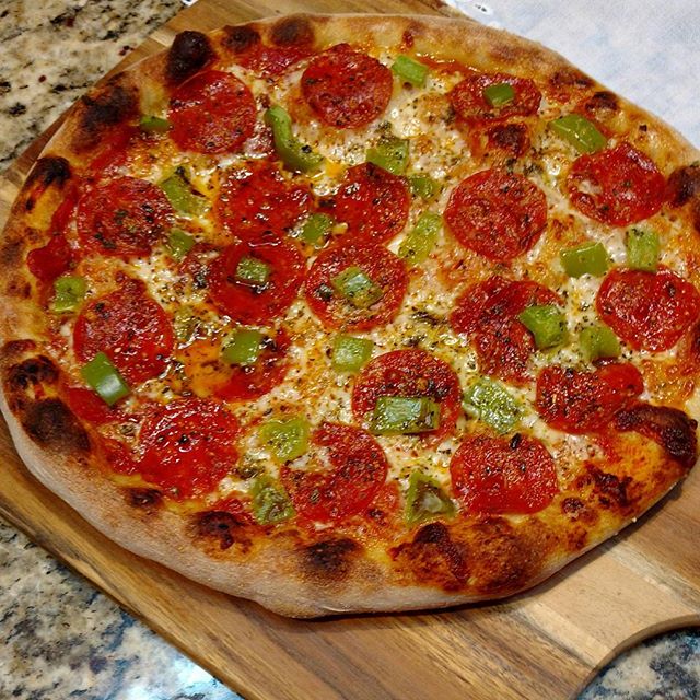 @luispegom with a lovely pepperoni pizza!