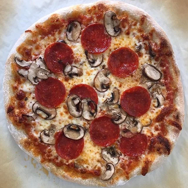 @huyener Pepperoni and mushrooms? A great combination!