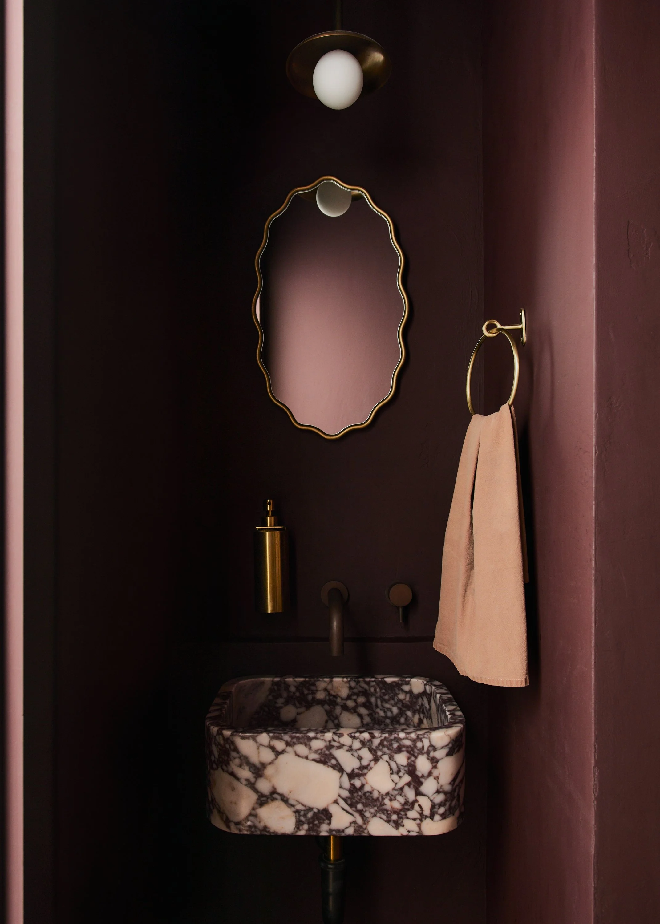 MarosDesigns_Clinton_Powder_ 1WebSafe..jpg