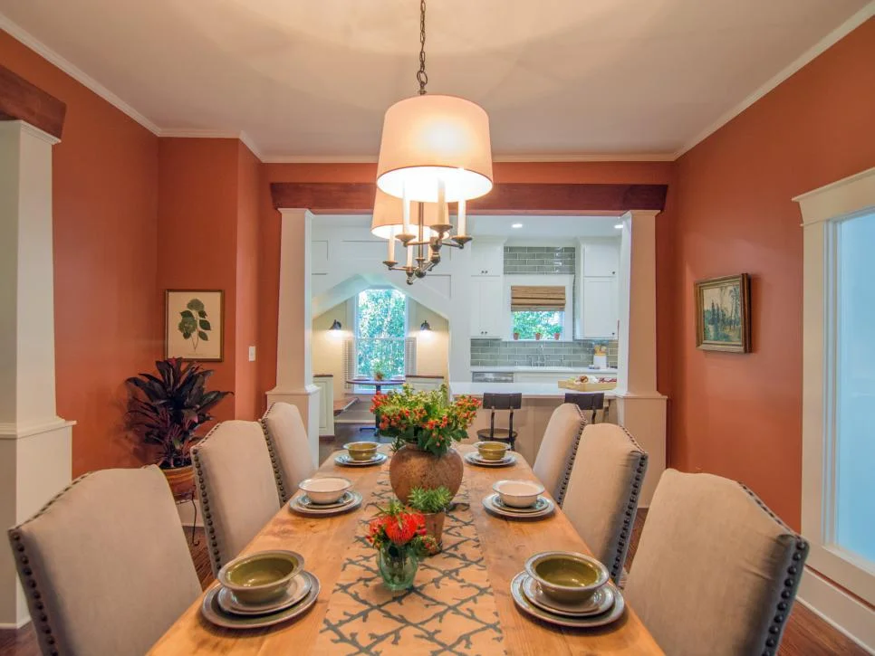 BP_HHMTN103H_dining-room_AFTER_235487_842294.1384734.jpg.rend.hgtvcom.966.725.jpeg