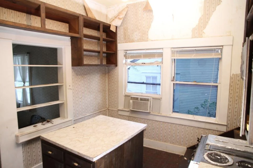 Before- Kitchen facing Breakfast Room Holloway.jpg